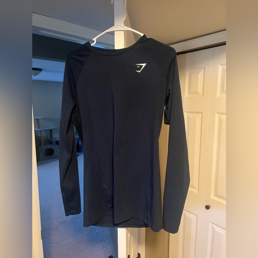 Gym shark long sleeve